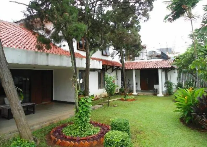 Bangka Bed And Breakfast Jakarta